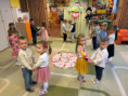 /album/mesiac-ucty-k-starsim-v-triede-rybky/img-0895-jpg/